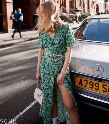 雪纺勾丝了如何处理,雪纺勾丝一条线怎么办