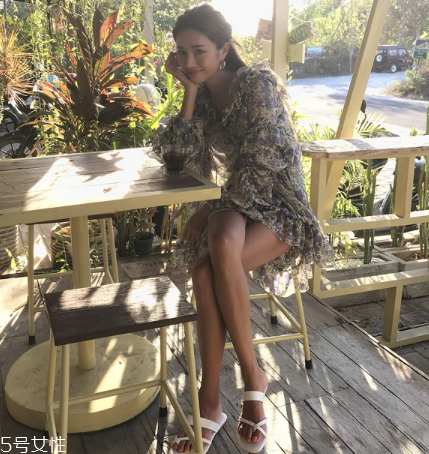 雪纺油渍怎么洗掉,雪纺衣服油渍怎么去除