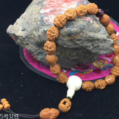 橄榄核购买技巧,如何挑选橄榄核