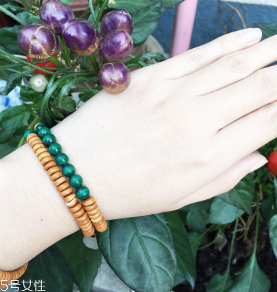 橄榄核手串贵不贵,橄榄核手串值钱吗