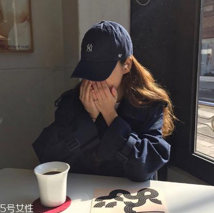 棒球帽颜色怎么选择,棒球帽选择什么颜色比较好