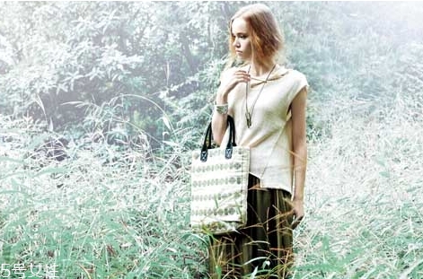 棉服干洗好还是手洗,棉服可以手洗么