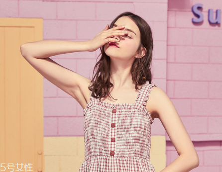 宽吊带和细吊带,宽肩带吊带 宽吊带和细吊带,宽肩带吊带