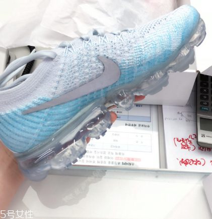 气垫鞋进水还能穿吗,帆布鞋下雨天会进水吗