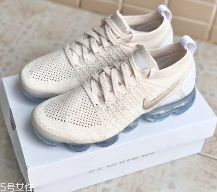 穿气垫鞋跳远好吗?,跳远用气垫鞋还是跑步鞋