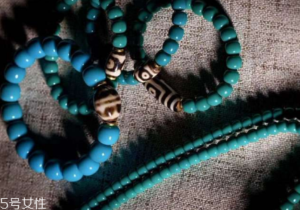 绿松石发黄怎么回事,绿松石变黄是什么原因?