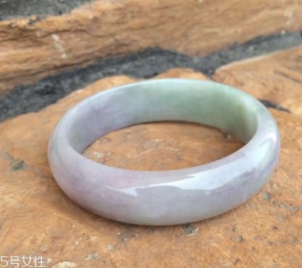 手镯的正确佩戴方法,戴手镯的正确方法示意图