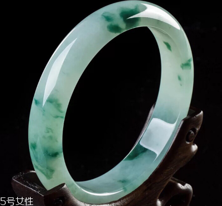 手镯有裂纹怎么修复,翡翠镯子裂纹怎么修复