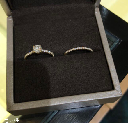 什么款式的钻戒好看耐看,什么样的钻戒款式最好看