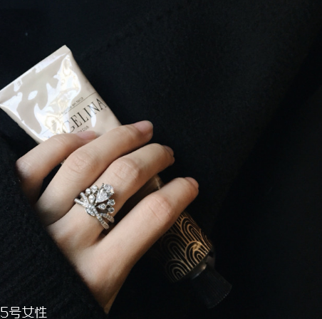 钻戒为什么不能换黄金,钻戒可不可以换黄金