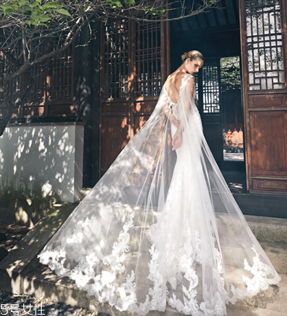 婚纱选衣服注意事项,买婚纱要注意哪些细节 婚纱选衣服注意事项,买婚纱要注意哪些细节