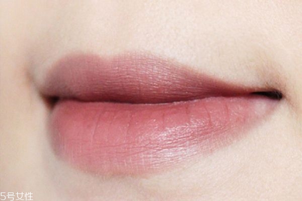 mac联名款口红,mac red rock 口红