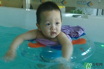 什么牌子的婴儿游泳桶好,婴儿游泳池怎么样 什么牌子的婴儿游泳桶好,婴儿游泳池怎么样