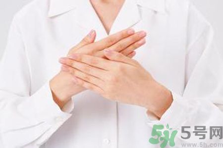 民族舞基本功训练要求(民族舞基本功《舞蹈基本功训练》)