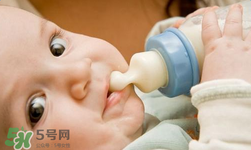 奶瓶盖可以蒸汽消毒吗,奶瓶放锅里蒸能消毒吗