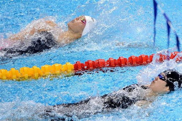 怎样学习仰泳(怎样学仰泳视频教程)