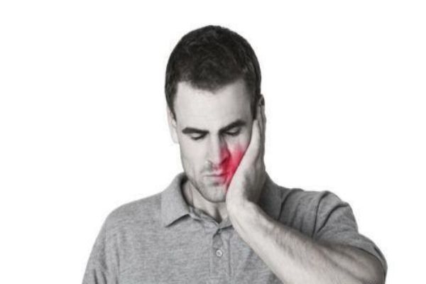 缓解牙齿疼痛的方法,快速缓解牙疼的最有效的办法 缓解牙齿疼痛的方法,快速缓解牙疼的最有效的办法