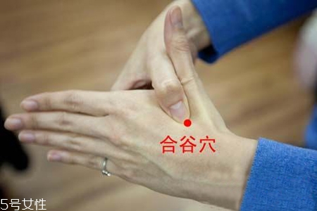 巴宝莉 伦敦男士,巴宝莉男士石英表价格