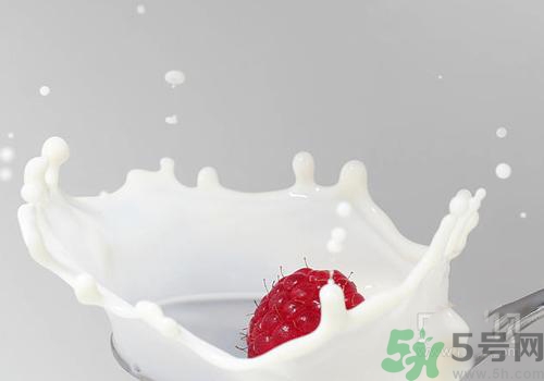 有机奶粉和配方奶粉有什么区别,有机奶粉和配方奶粉有什么区别有什么优点和缺点