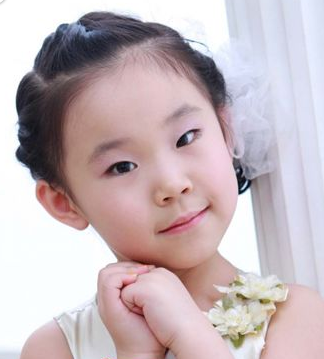 女孩好看的发型怎么扎步骤,女生好看的发型怎么扎 女孩好看的发型怎么扎步骤,女生好看的发型怎么扎