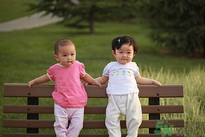 8岁儿童骨龄偏大2岁怎么办,四岁孩子骨龄偏大怎么办?