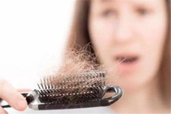 怀孕脱发是什么原因引起的,孕期脱发什么原因 怀孕脱发是什么原因引起的,孕期脱发什么原因