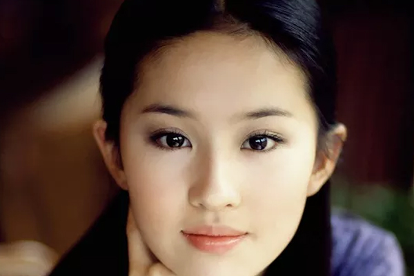 画眼影小技巧,画眼影的五种简单方法