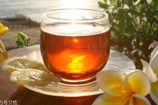 冬天喝什么养生茶好呢,冬天适合喝什么养生茶最好