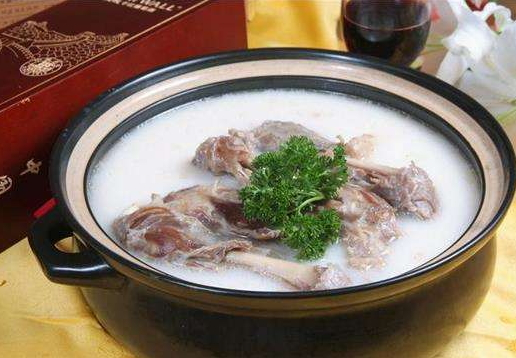 立冬可以吃羊肉吗,立冬吃羊肉还是冬至吃羊肉