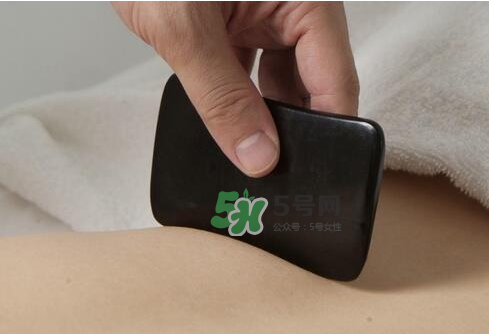 三伏天拔罐还是刮痧好,冬天拔罐还是刮痧