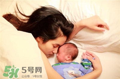 三伏天坐月子应该注意什么,三伏天生孩子怎么坐月子