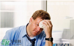 出汗多是啥原因,出汗特别多是什么原因引起的