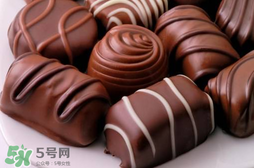 情人节送巧克力送几颗,送巧克力是啥意思 情人节送巧克力送几颗,送巧克力是啥意思