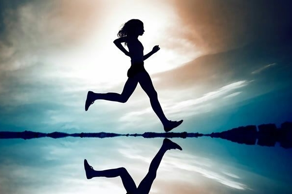 慢跑的技术(慢跑的技术要领)