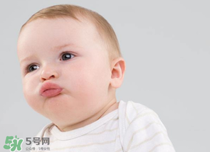 4月份可以断奶吗?,4个月可以断奶吗 4月份可以断奶吗?,4个月可以断奶吗