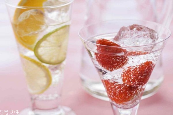 孕妇能喝什么饮料最好,孕妇期间可以喝什么饮料 孕妇能喝什么饮料最好,孕妇期间可以喝什么饮料