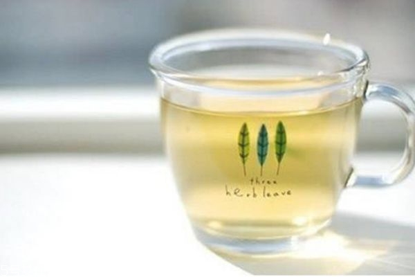 干性皮肤高光产品推荐(干性皮肤适合用高光吗)