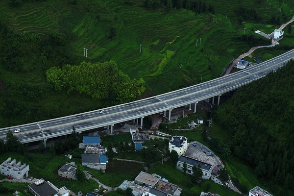 爬山后腿疼影响上班吗(爬山后腿疼的原因) 爬山后腿疼影响上班吗(爬山后腿疼的原因)