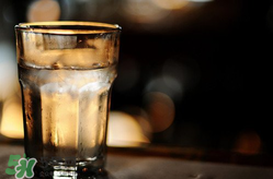 冬季补水喝什么,冬天适合喝什么水养生