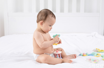 孩子流鼻涕用艾叶泡脚可以吗,小孩感冒咳嗽流鼻涕能用艾叶泡脚吗