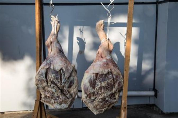 金华火腿变质后吃了会怎样(金华火腿要怎么处理过才能吃) 金华火腿变质后吃了会怎样(金华火腿要怎么处理过才能吃)