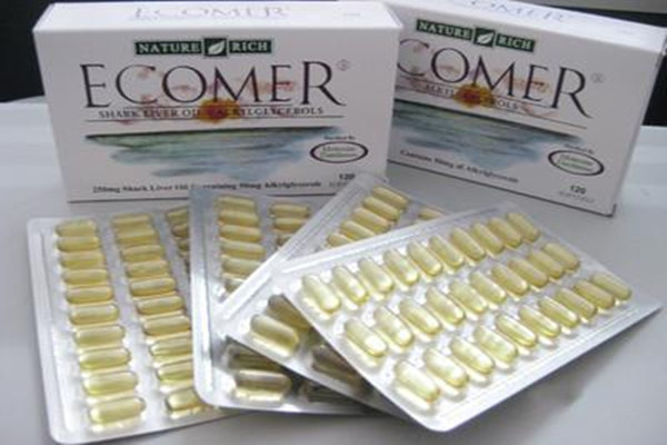 鲨鱼油胶囊的功效和作用,鲨鱼油的功效和作用及食用方法 鲨鱼油胶囊的功效和作用,鲨鱼油的功效和作用及食用方法