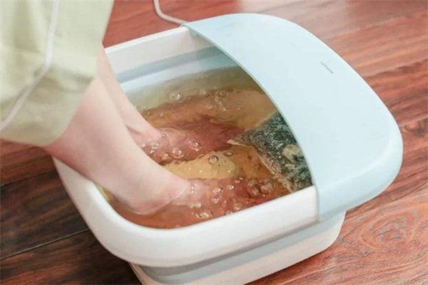 花椒泡脚泡几天最合适生姜,花椒泡脚泡几天最合适月经过后几天才可以泡花椒 花椒泡脚泡几天最合适生姜,花椒泡脚泡几天最合适月经过后几天才可以泡花椒