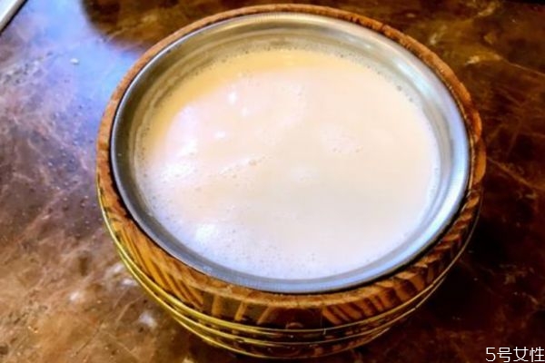 豆浆可以二次加热吗?,豆浆可以二次加热吗加热后怎么有沉淀物