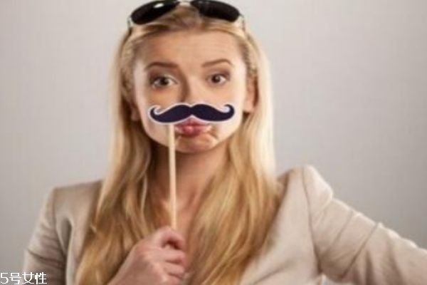 女生为什么长胡子?有什么解决办法?,女生长了小胡子怎么办