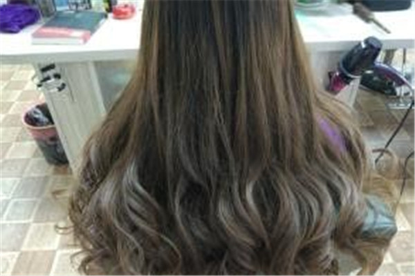 头皮瘙痒怎么解决,请问头皮痒有什么办法可以治