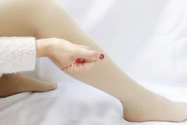 大腿肉太多怎么减啊,大腿上肉多怎么快速减肥 大腿肉太多怎么减啊,大腿上肉多怎么快速减肥