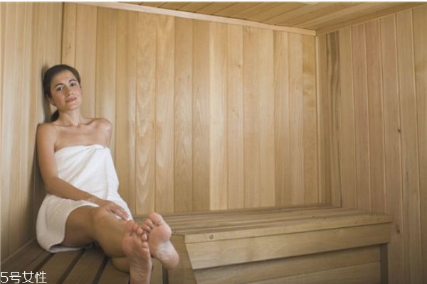 女人汗蒸对子宫的好处,汗蒸对子宫的危害 女人汗蒸对子宫的好处,汗蒸对子宫的危害