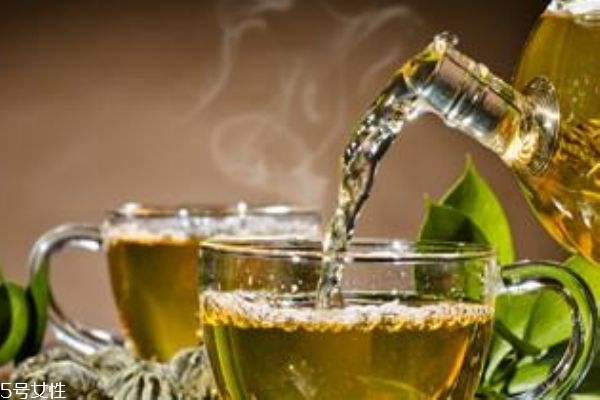 用茶叶洗头有什么好处和坏处,用茶叶水洗头有什么好处