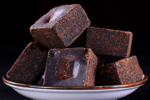 红糖闻起来是什么味道的,红糖为什么有一股味道